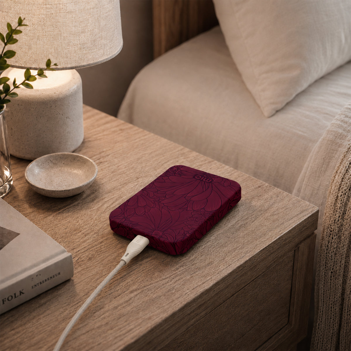 Mio By Mobilize Mio Powerbank 5000Mah With Double Sided Magsafe Compatibility Berry Blooms - Matt